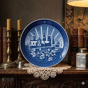 Royal Copenhagen 2008 Christmas Plate Copenhagen Christmas Blue White Porcelain